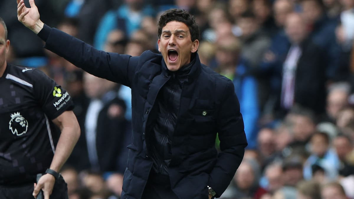 Brentford boss 'baffled' by refereeing decisions as Man City ride their luck in vital victory