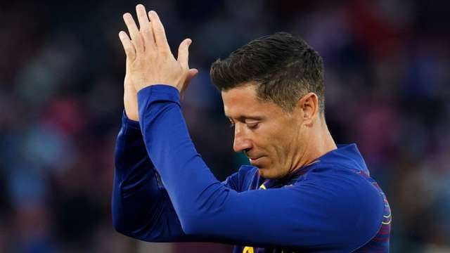 Robert Lewandowski in action for Barcelona