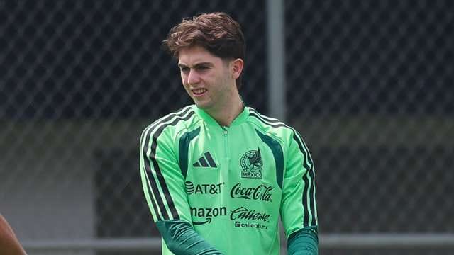 Brian Gutierrez during a training session with Mexico