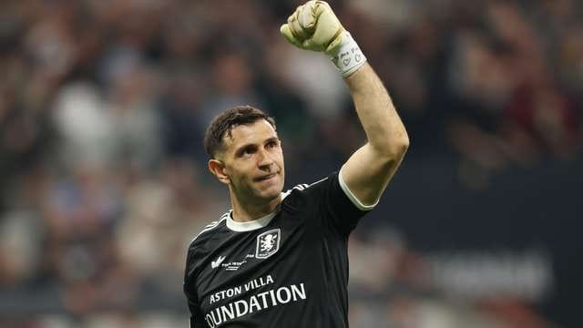 Emiliano Martinez making a save for Aston Villa during the Europa League Final.