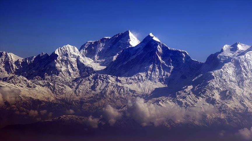 Miraculous Rescue on Mount Everest: Dawa Sherpa Shares His Harrowing Tale