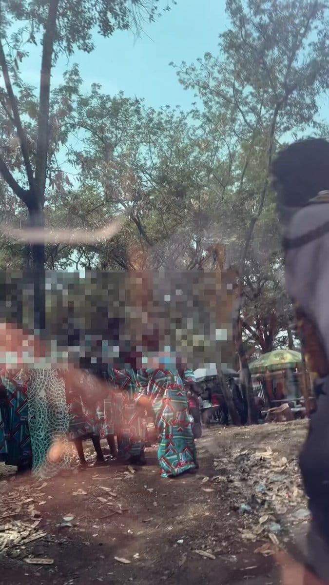 Video: The women wearing APC wrapper who came to campaign for APC because of empowerment they were promise