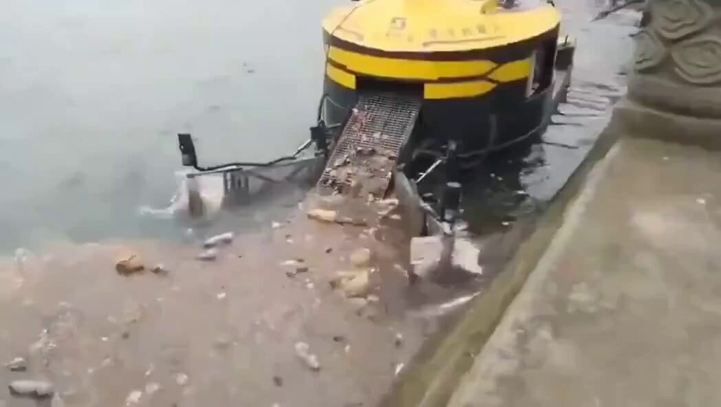 China has developed a robot designed to autonomously clean pollution in rivers(VIDEO IN GALLERY)