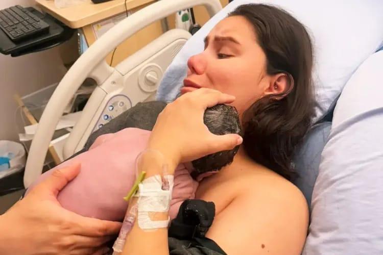 Canadian Mother's Unconscious Delivery: Nurses Find Newborn Under Blankets