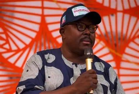 Billboards Vandalism Sparks War of Words Between Oyo APC, APM