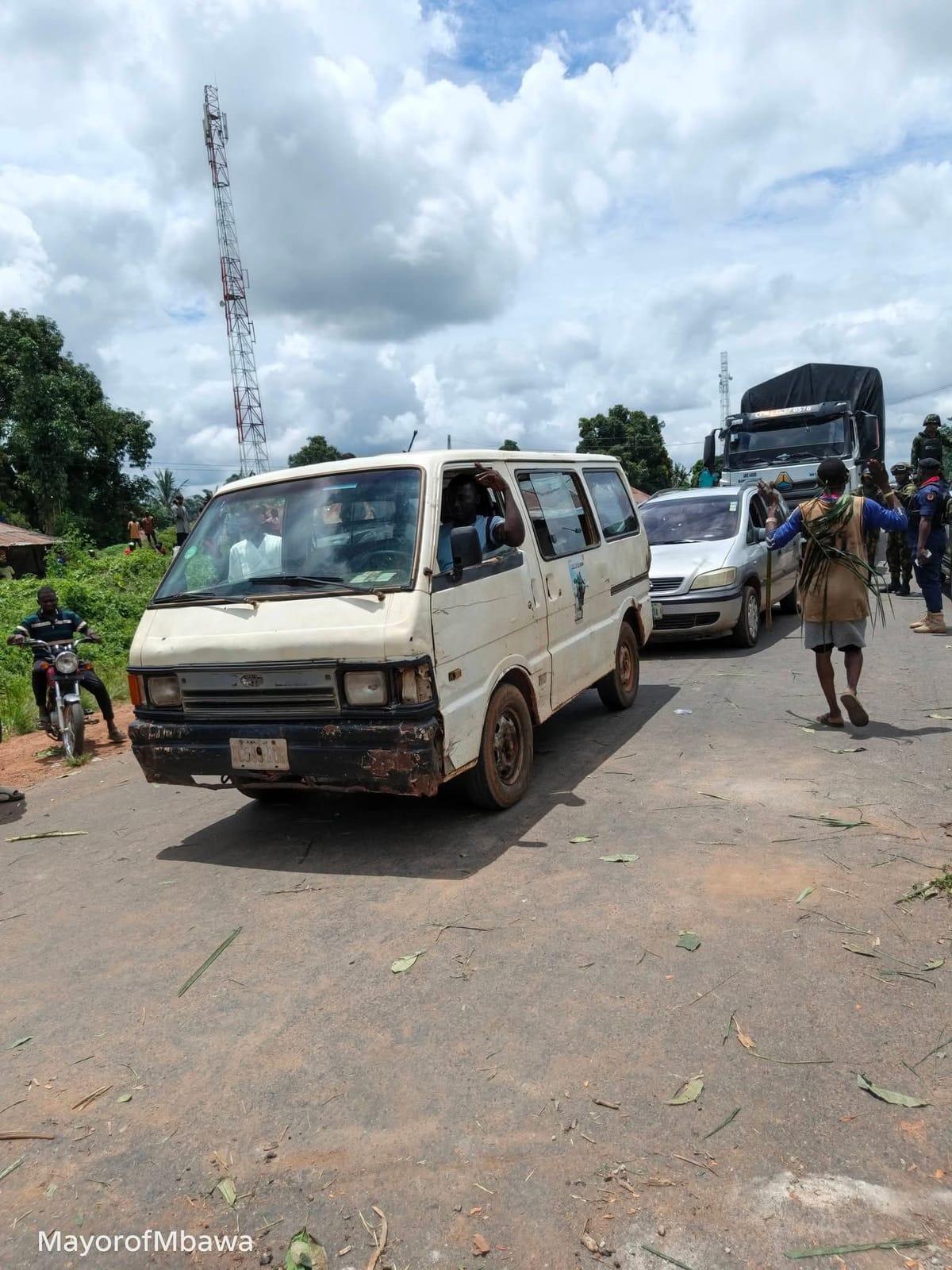 Tyomu community residents protesting the abduction of 18 mourners.