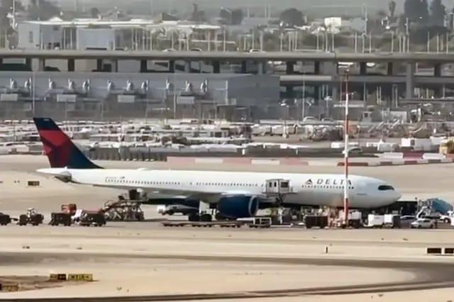 Bomb Scare Prompts Evacuation of Delta Flight from New York in Tel Aviv