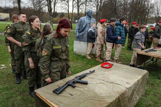 Russia Introduces Enhanced Military Training for School Children as Young as 11