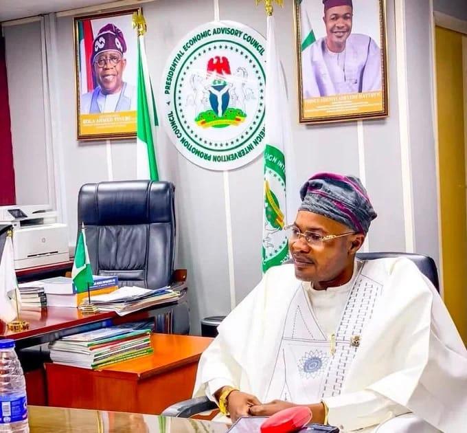 House Committee Probe of Fake Agency Hits Roadblock