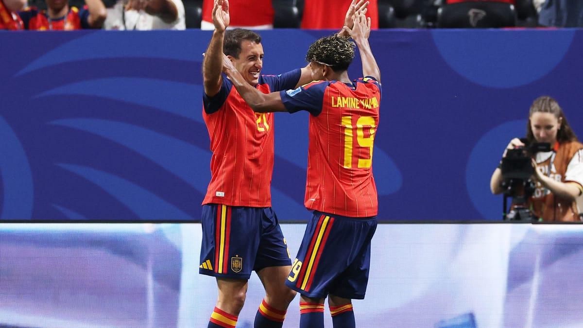 Mikel Oyarzabal Addresses Barcelona Rumours, Lamine Yamal's Support in Spain Camp