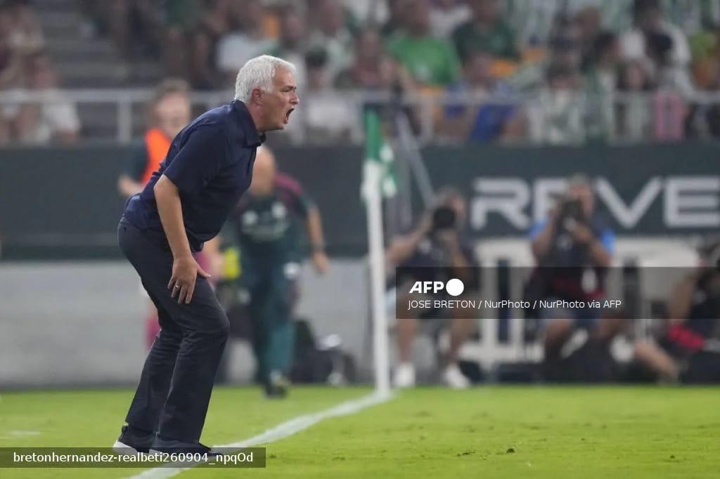 Real Madrid coach José Mourinho giving instructions during the La Liga match against Real Betis at Estadio La Cartuja.