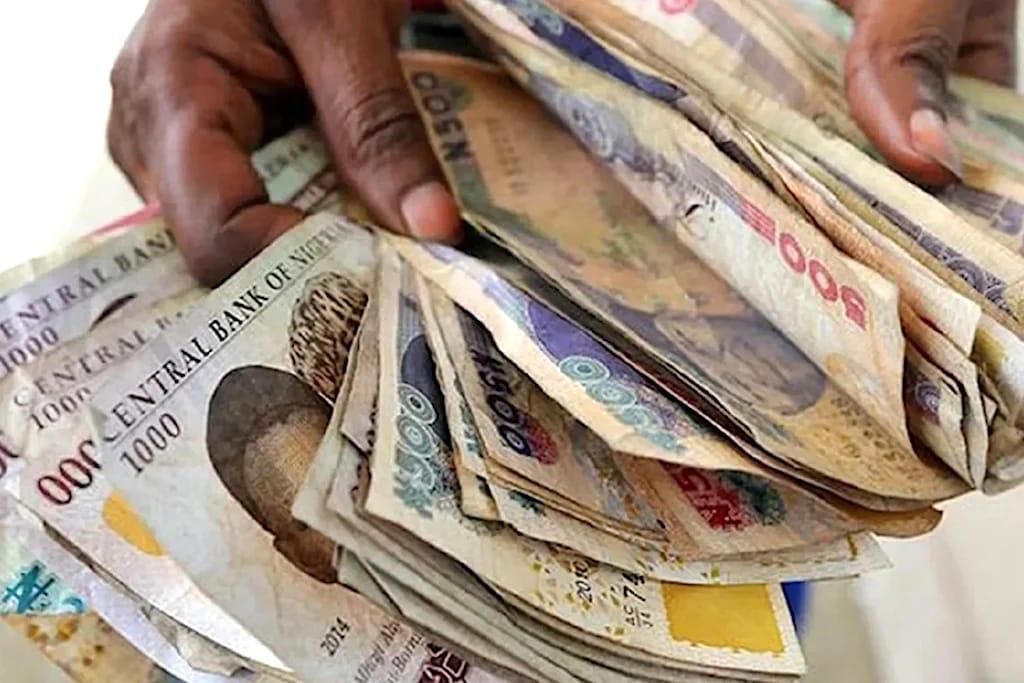 A visual depiction of Naira notes, symbolizing the currency's performance against the US dollar.