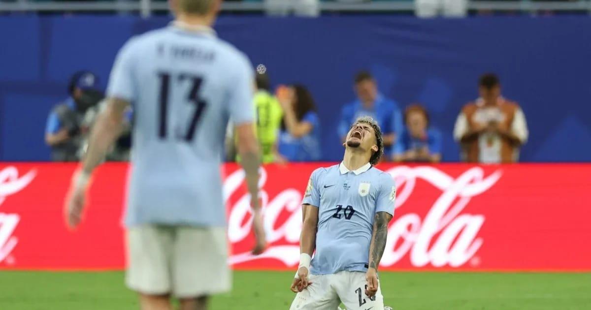 Keeper's Costly Blunder Sends Uruguay Home; Spain Skips Argentina Encounter