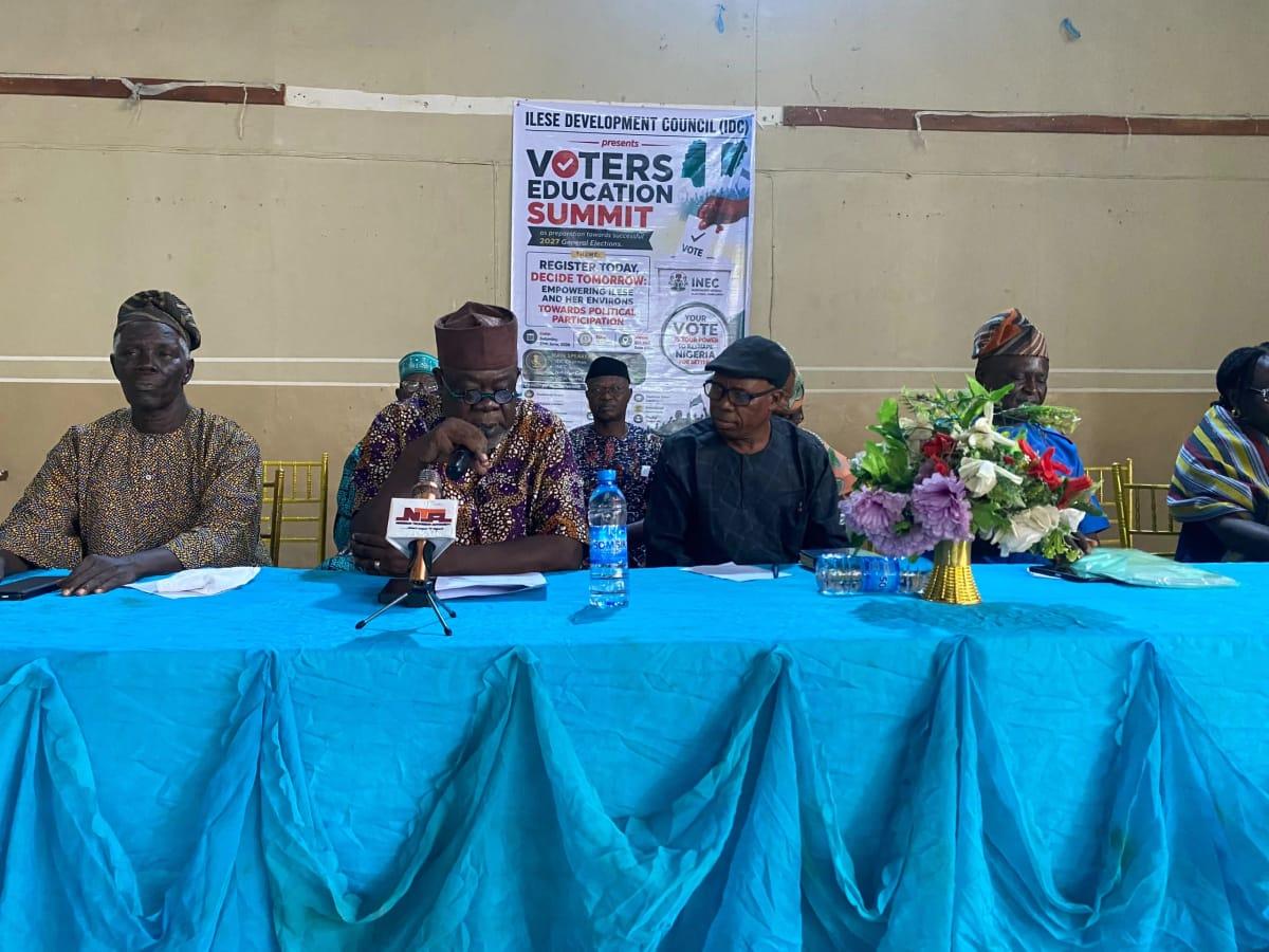 Asiwaju Kunle Kalejaye, SAN, Chairman of Ilese Development Council, alongside other dignitaries at the political participation sensitization program for Ilese community residents.