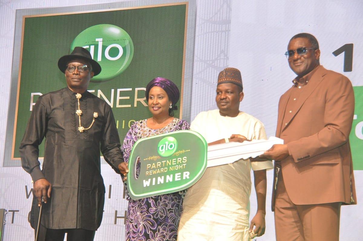 Millions in Cash, Vehicles Await Top Globacom Dealers