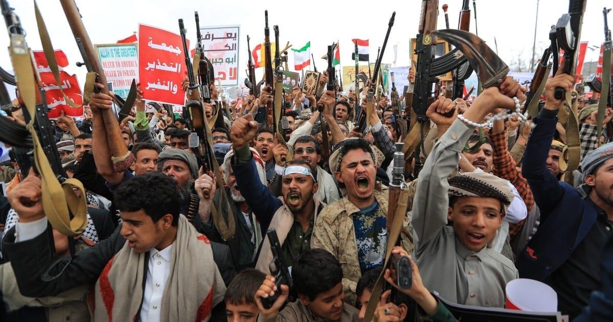 Houthi supporters rally in Sanaa against Saudi-led blockade