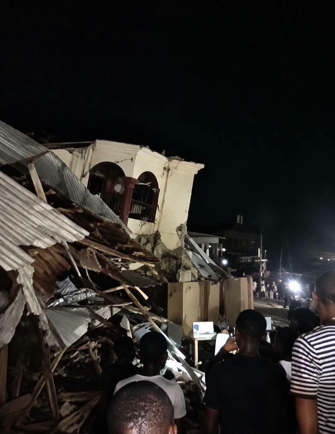 Students trapped as hostel collapses at Oko Polytechnic in Anambra