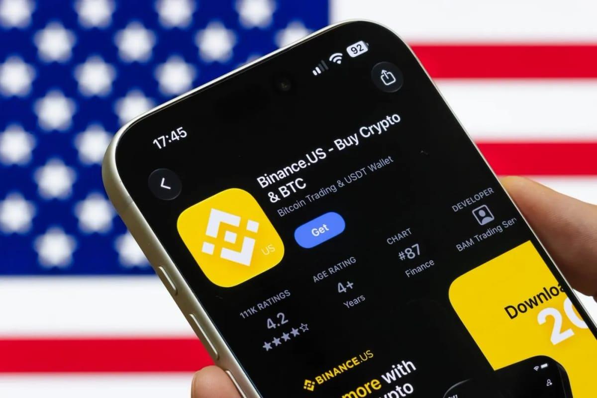 The Binance.US logo, indicating the company's pursuit of a $100 million funding round at a $1 billion valuation.