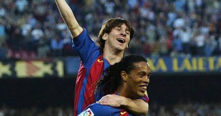 Messi Recalls Ronaldinho's Crucial Mentorship During Early Barcelona Days