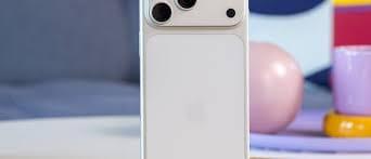 New Leaks Unveil Thicker, Heavier iPhone 18 Pro Max Details
