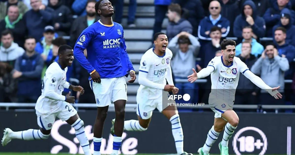 Pedro Neto's Double Seals 2-0 Premier League Victory for Chelsea Against Everton