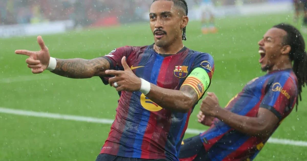 Barcelona Star Raphinha Seals Deal to Remain Until 2030