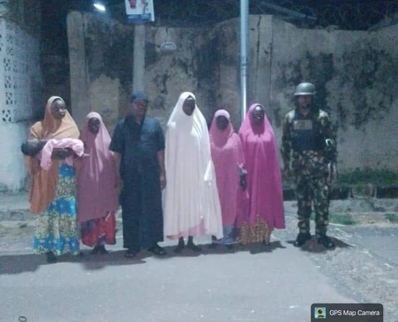 Nigerian Soldiers Liberate Mother, Baby During Katsina State Operation