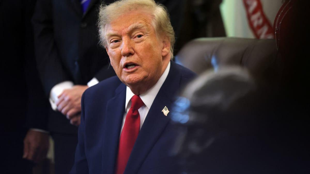 Trump Advocates 'Dividend' Payments from Data Centers to Boost Community Acceptance