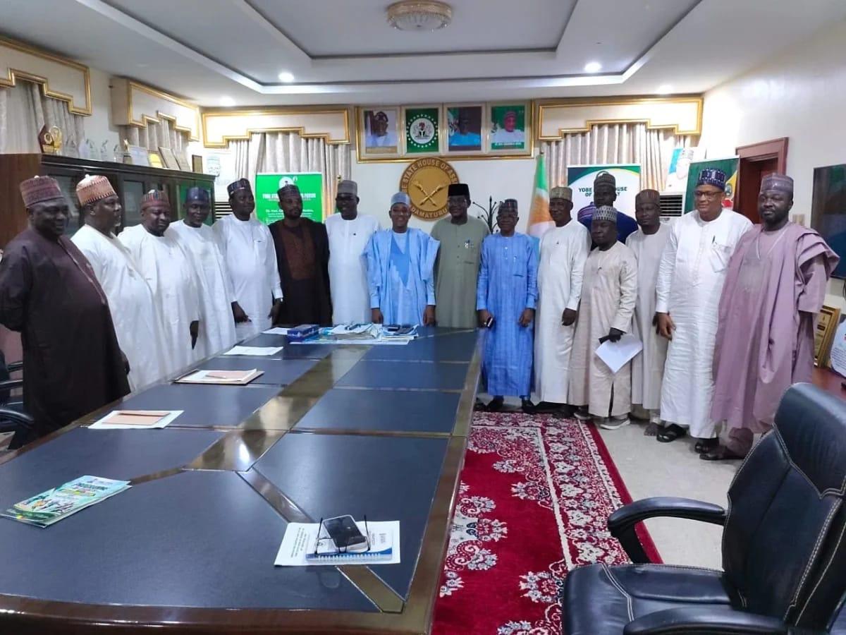 Yobe State University Vice-Chancellor, Prof. Muhammad Tahir (left), with Speaker Chiroma Mashio (right) and other management staff during the visit.