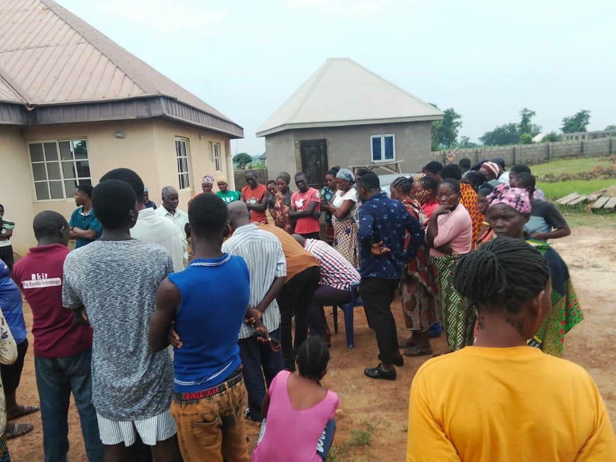 Security personnel at a crime scene, illustrating the need for thorough investigation in Makurdi.