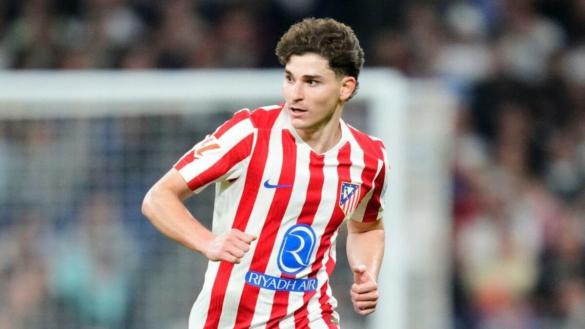 Julián Álvarez in action for Atlético Madrid