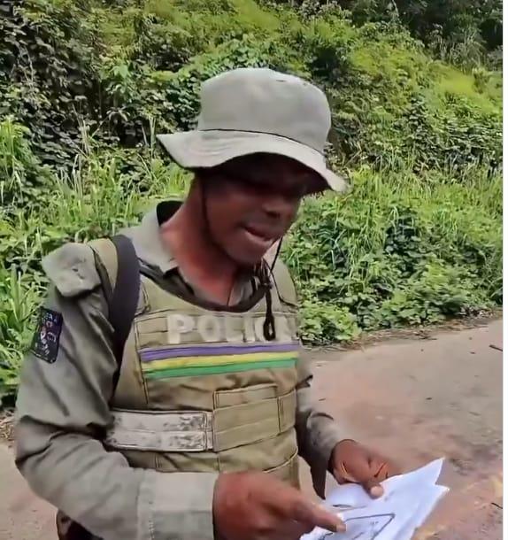 Ondo Police Detains Officer After Alleged Extortion, Ethnic Slur Video Goes Viral
