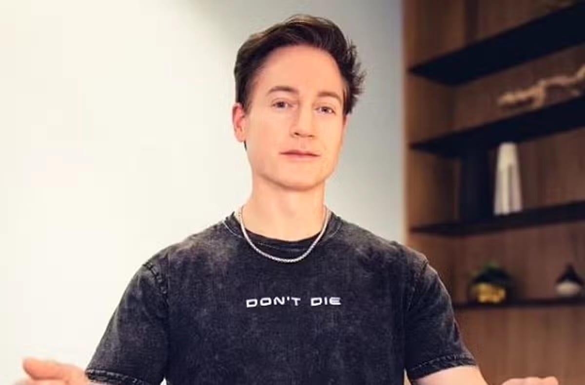 What we know: Biohacker Bryan Johnson Calls 0ral S£x 'Longevity Therapy,' 'Late Night Snacking'
