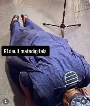 Former President Olusegun Obasanjo acknowledges K1 De Ultimate's traditional prostration during a birthday celebration.